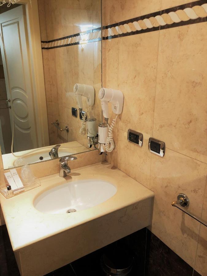 Hotel La Noce Chivasso Kültér fotó