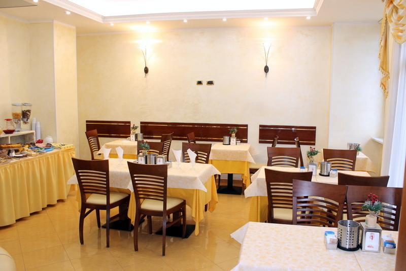 Hotel La Noce Chivasso Kültér fotó